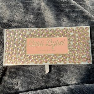Barely used SANITIZED ABH carli bybel palette
